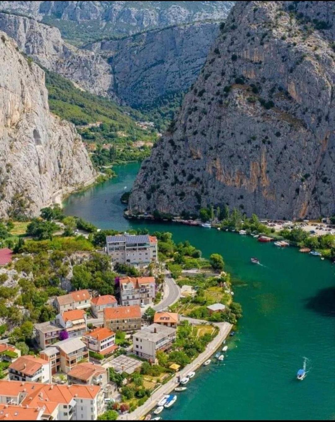 Apartmani Branko Vojnovic โอมิช ห้อง รูปภาพ