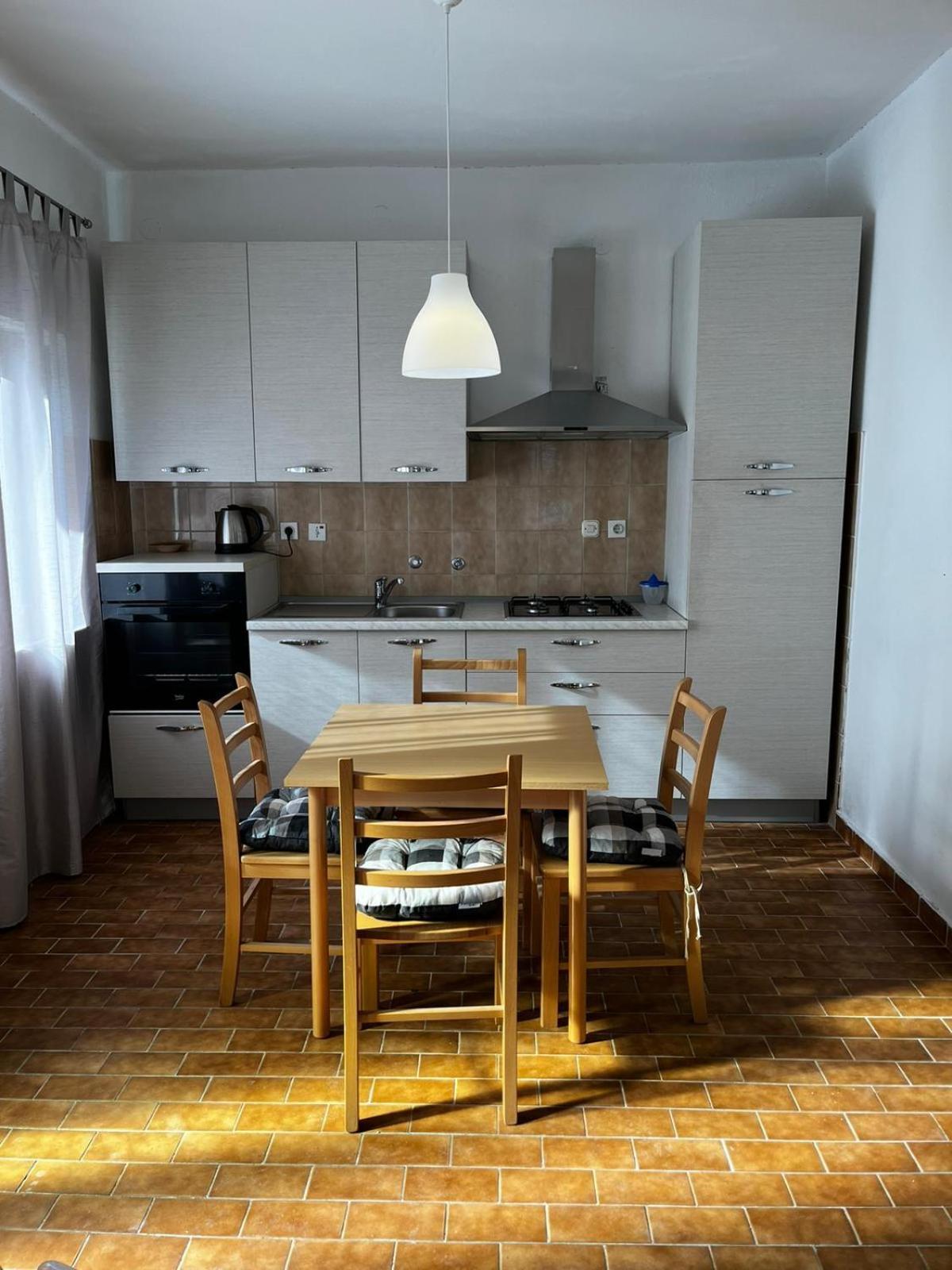 Apartmani Branko Vojnovic โอมิช ห้อง รูปภาพ